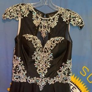 Black prom dress